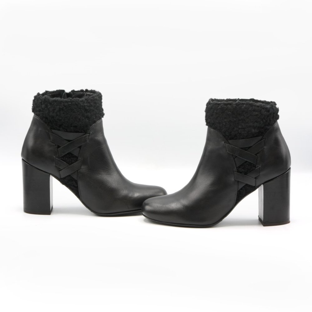 Shearling Cuff Leather Bootie- Made in Italy - Picture 4 of 6